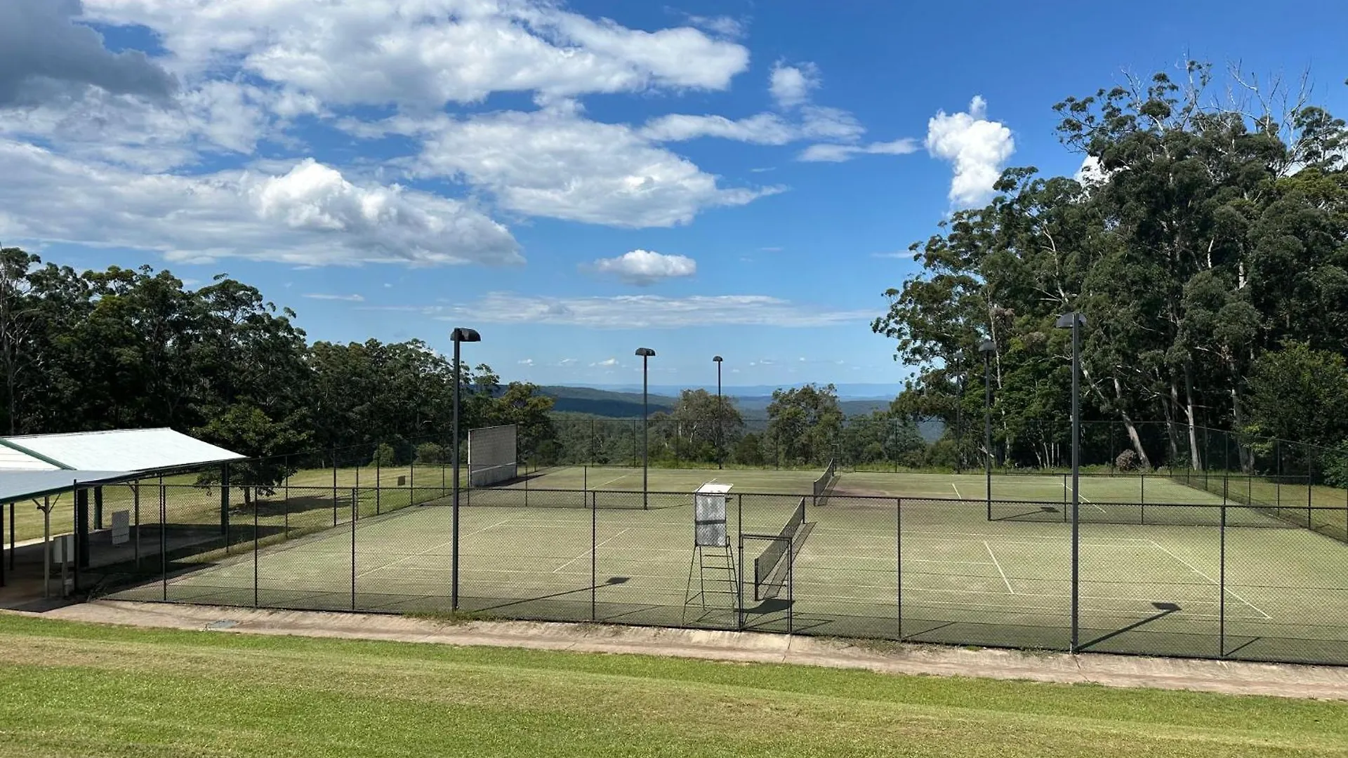 Ravensbourne Escape - Windsong Villa 0*,  Australia