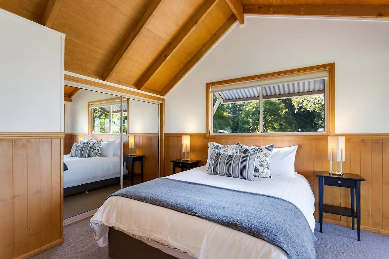 Ravensbourne Escape - Windsong Villa